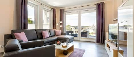 Ferienwohnung, 77 qm, 2 Schlafzimmer, Badezimmer mit Sauna, Balkon, max. 5 Personen