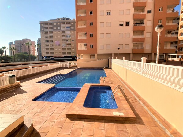 Swimming pool