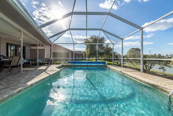 Heated pool vacation rental in Cape Coral, Florida
