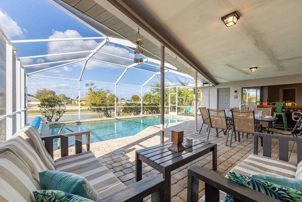 lanai seating area, Cape Coral