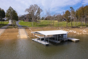 Your private dock with easy access. 