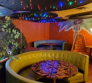 Tiki Lounge