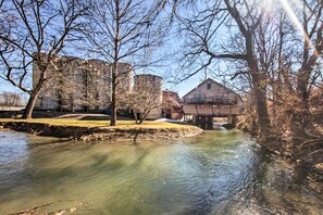 Apartment Exterior | Running Creek | Attached to Flory Stone Mill