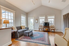 Living room with internet and cable