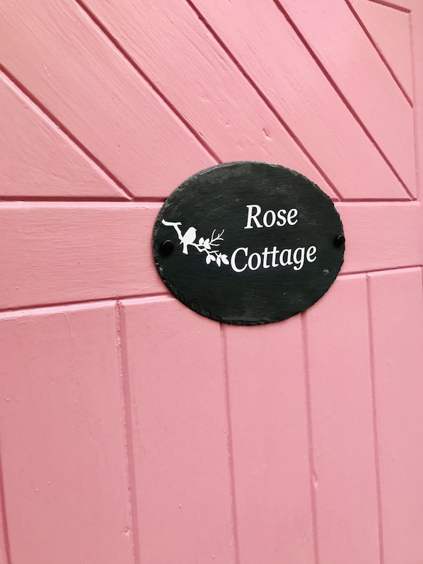 Rose Cottage quaint and peaceful