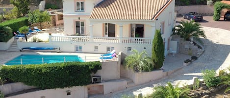 Villa 83BELLE avec piscine privée et vue sur la mer - Les Issambres
