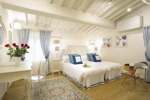 Pretty bedroom