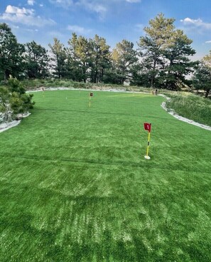 Putting green to practice your golfing skills!