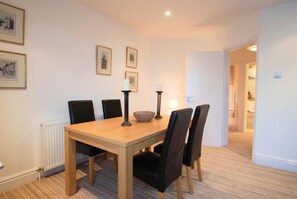 Estuary View Apartment in Deganwy Conwy