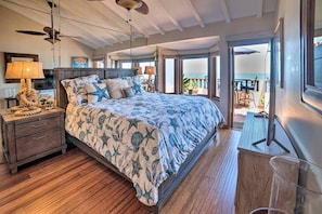 "Had a blast in this beautiful, clean condo overlooking the ocean. Can't wait to go back again!!!"