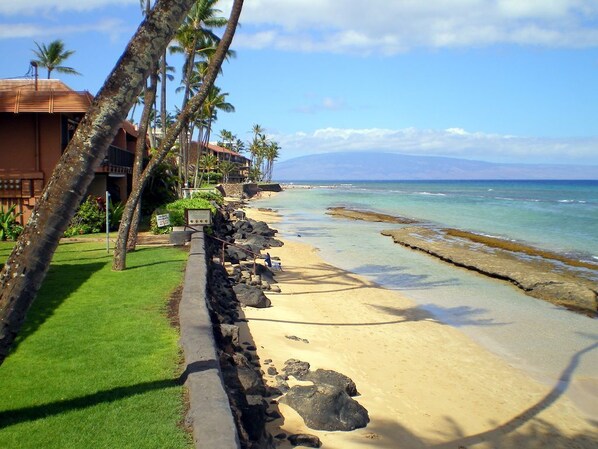 Maui Sands Shoreline! Looking south to the island of Lanai