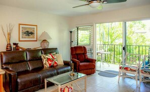 Welcome to Maui Sands Seaside 715! 