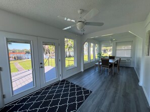 Sunroom/Dining Room