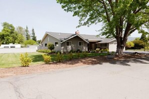 Driveway and access to RV parking