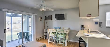 Oak Harbor Vacation Rental | 1BR | 1BA | 512 Sq Ft | Access Only By Stairs