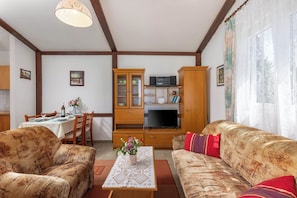 Living and dining room