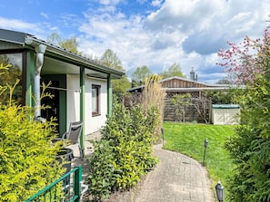 Strauch, Garten, Hütte, Ground, Schatten, Rasen, Garten, Gartenbauten, Landscaping, Hinterhof