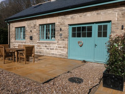 Willow Cottage, STOCKSBRIDGE