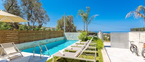 Villa Hera has a 25 m2 private swimming pool.