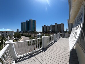 Upper Balcony