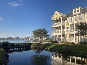 Sunset Island 39 Canal Side Mews East Exterior