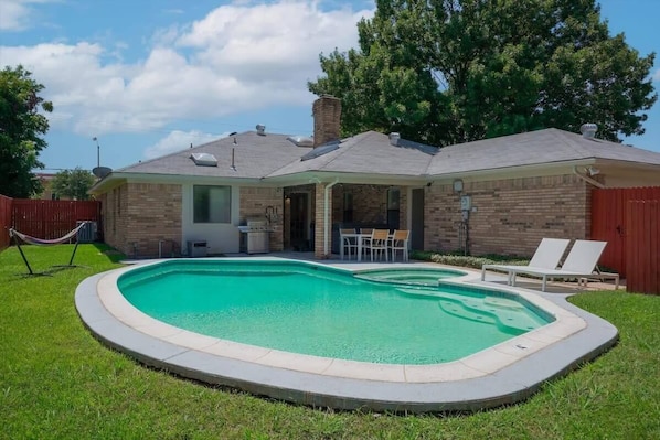 Pool