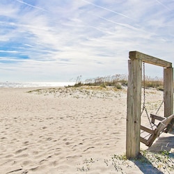 Mid Island Beach