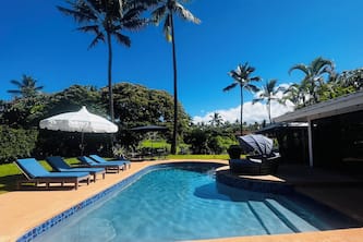 Kona Keauhou Newly Remodeled Home, Quiet private home on Golf course withnPool.