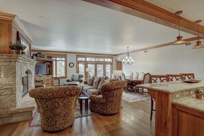 Flooring, Hardwood, Floor, Couch, Furniture