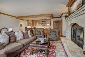 Living Room, Room, Indoors, Couch, Furniture