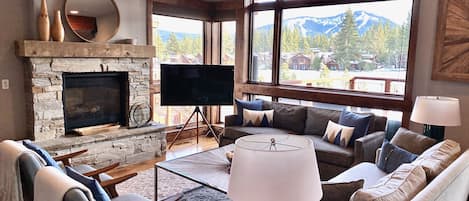 Living room area with an amazing view of Northstar