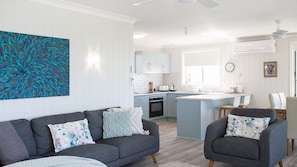 living room / kitchen