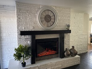 Fireplace / Living Area