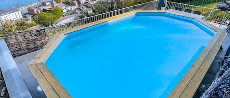 Piscina casa vacanze