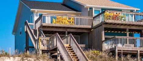 Front Elevation (Unit on Left) Oceanfront