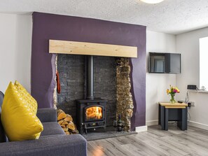 Living room | Chuckle Cottage, Braunton