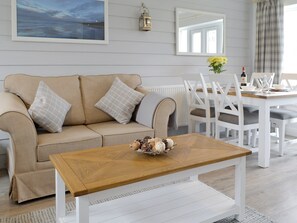 Open plan living space | Pine View Cottage, Filey