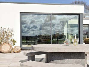 Exterior | Park Barn, Lichfield