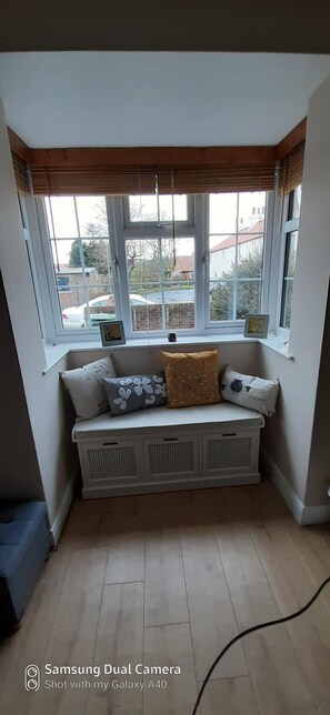 Living room bay window with seat