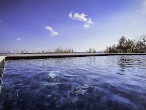 L'Eau, Nuage, Ciel, Jour, Bleu Azur, Paysage Naturel, Arbre, Lumière Du Soleil