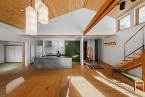 From the left, Japanese-style room-kitchen-entrance