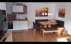 Ferienwohnung Michel 2 (65 m², 1 Schlafzimmer, 1 Wohn-/Schlafraum, Küche, Bad)