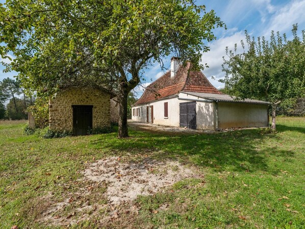 Außenseite Ferienhaus [Sommer]