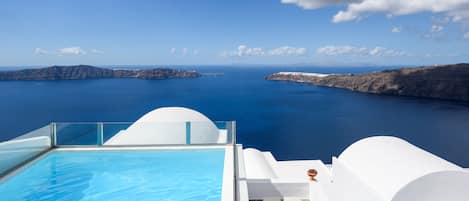 The Exclusive Hotel, features a private infinity pool with impeccable views. 