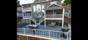 Main Deck with outdoor dining table 