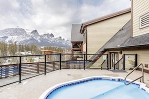 Epic hot tub view! Relax after a big day in the mountains in this rooftop hot tub. It is a shared facility but there is a booking system in place so it is one condo per booking.