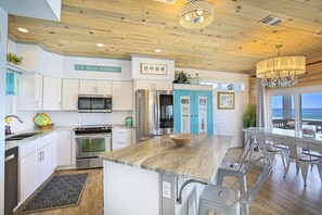 21-Sea-Sail-Kitchen