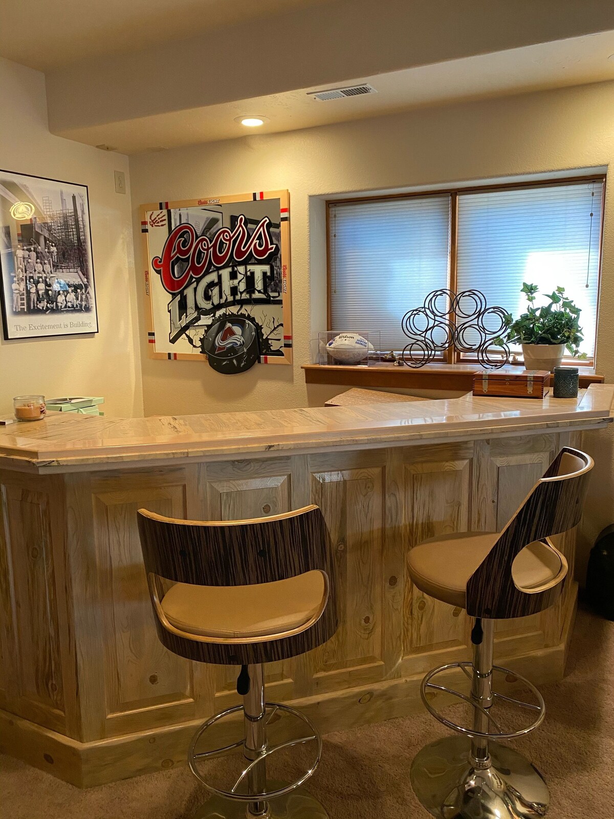 Bar, Foosball, Gas Stove, Spa Shower, Firepit, BBQ, 3200 SF, 2 Acres!