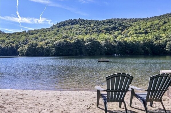 Private Beach 100 yards from Cottage