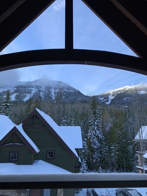 Master bedroom balcony view of Grey and Granite Peaks